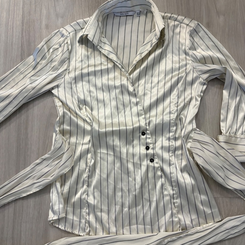 Zara Basic Womens Kimono Cream Pinstripe Satin Wrap Blouse Tie Waist Size M - Picture 12 of 13